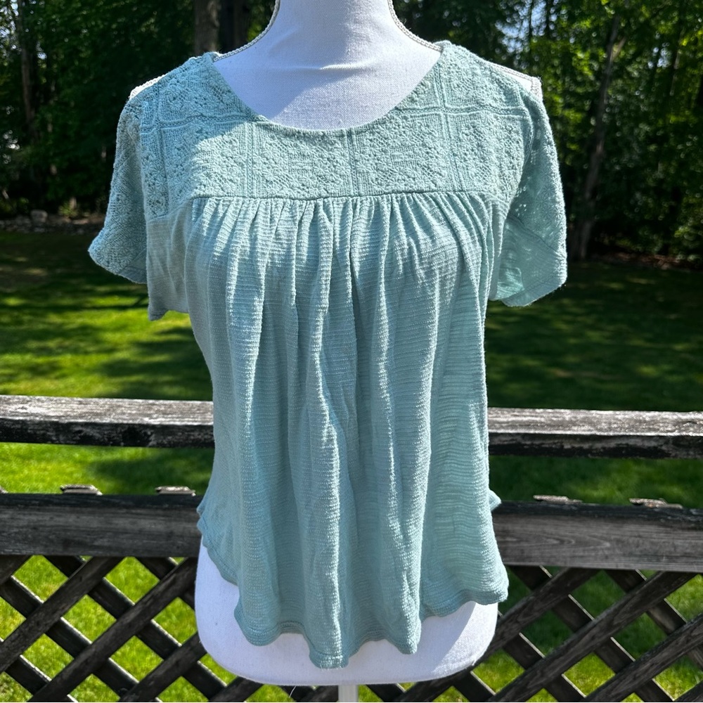 Lucky Brand cold shoulder peasant top